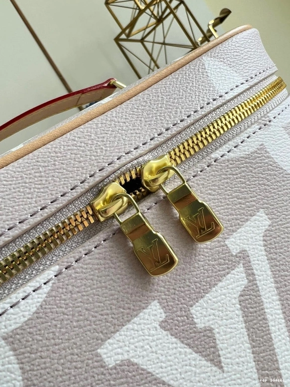 Cheap LOUIS BAG VUITTON TOILETRY 0815